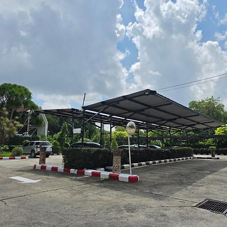 Hotel First Pacific Cirrus Pattaya Exterior foto