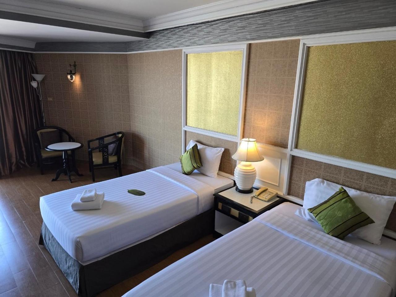 Hotel First Pacific Cirrus Pattaya Exterior foto